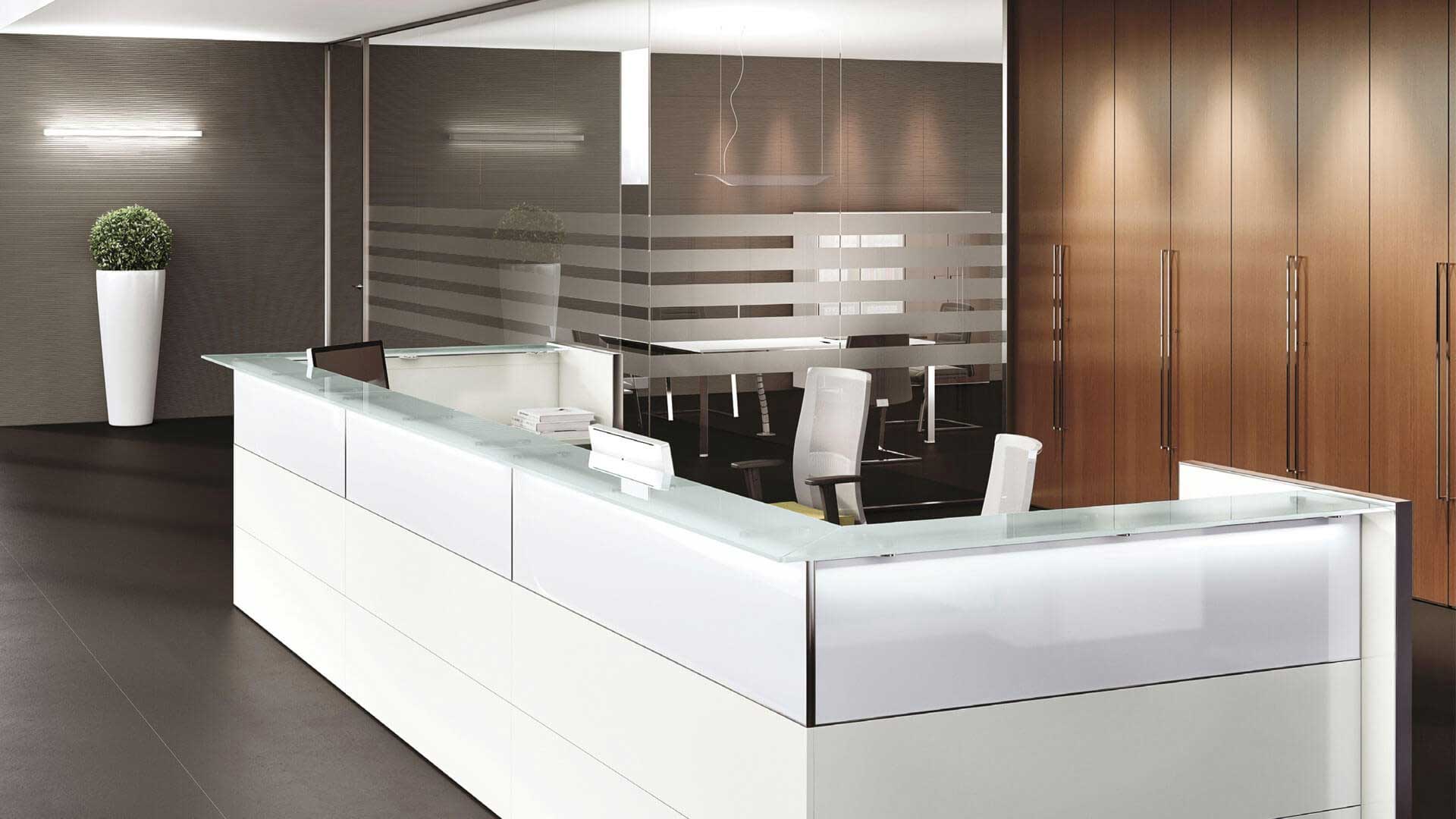 NICE-08 de la Famille Accueil pour Mobilier de Bureaux au Sénégal